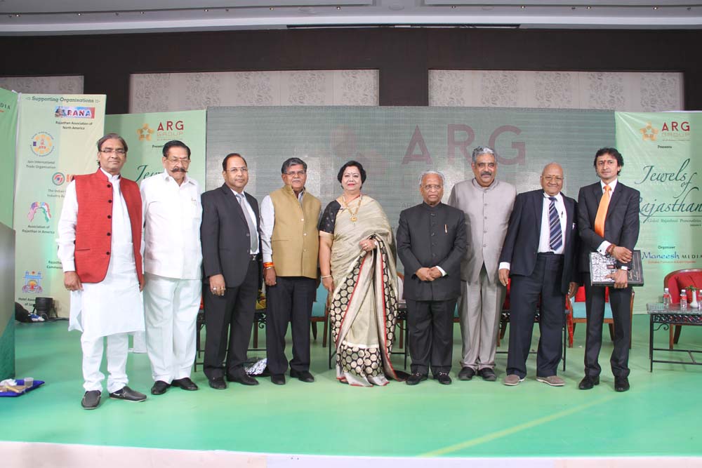 Guests adorning the dais